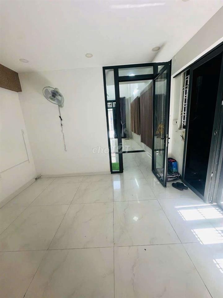 CHO THUÊ NHÀ GÓC 2MT KHU ĐỒNG BỘ DƯƠNG QUẢNG HÀM P6 5PN 6WC