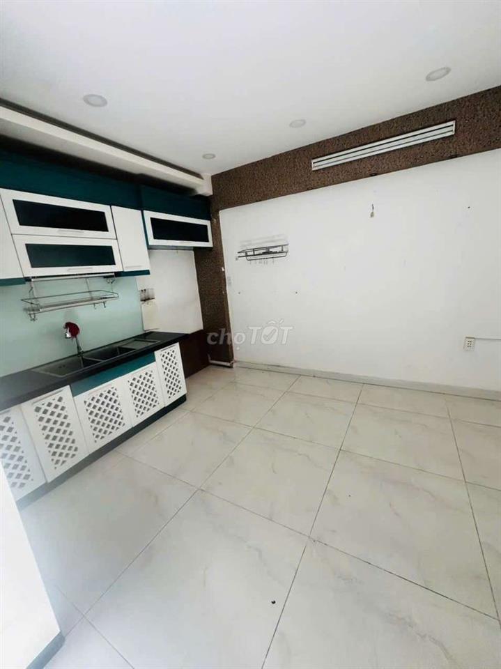 CHO THUÊ NHÀ GÓC 2MT KHU ĐỒNG BỘ DƯƠNG QUẢNG HÀM P6 5PN 6WC