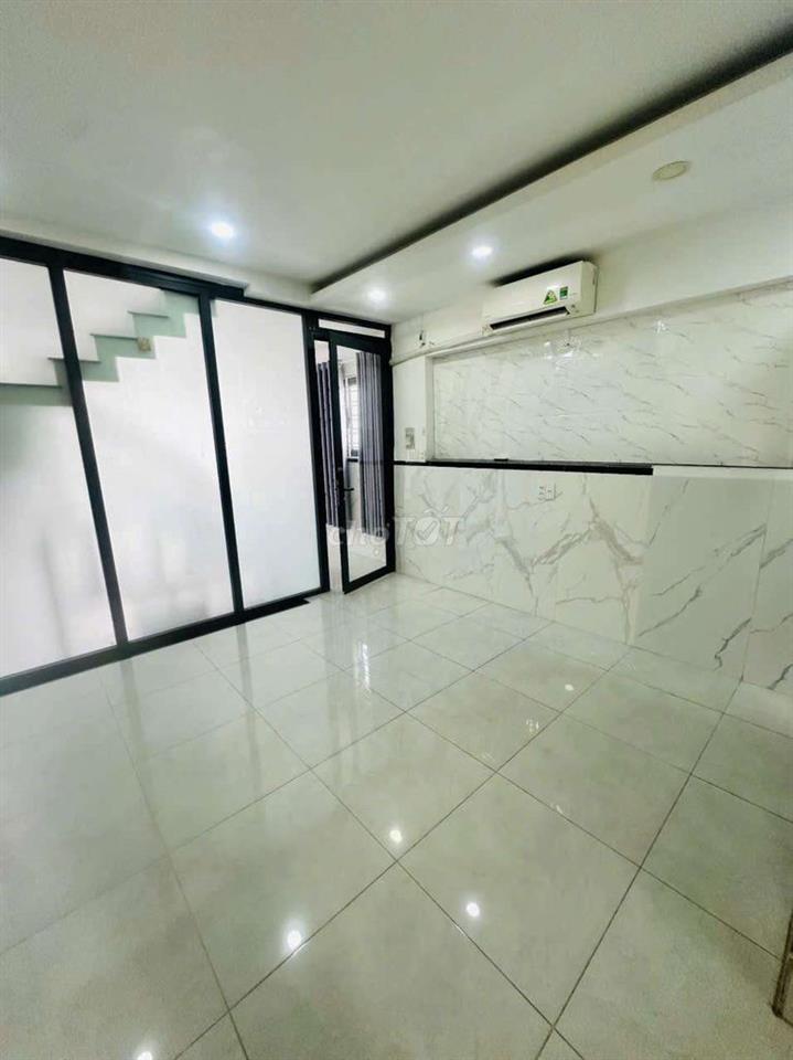 CHO THUÊ NHÀ GÓC 2MT KHU ĐỒNG BỘ DƯƠNG QUẢNG HÀM P6 5PN 6WC