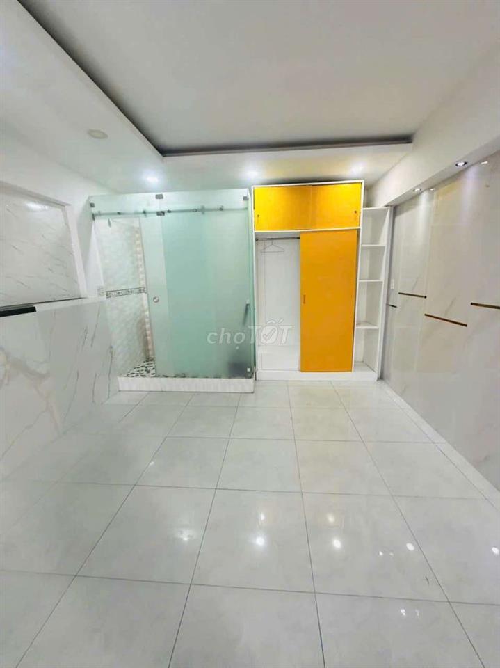 CHO THUÊ NHÀ GÓC 2MT KHU ĐỒNG BỘ DƯƠNG QUẢNG HÀM P6 5PN 6WC