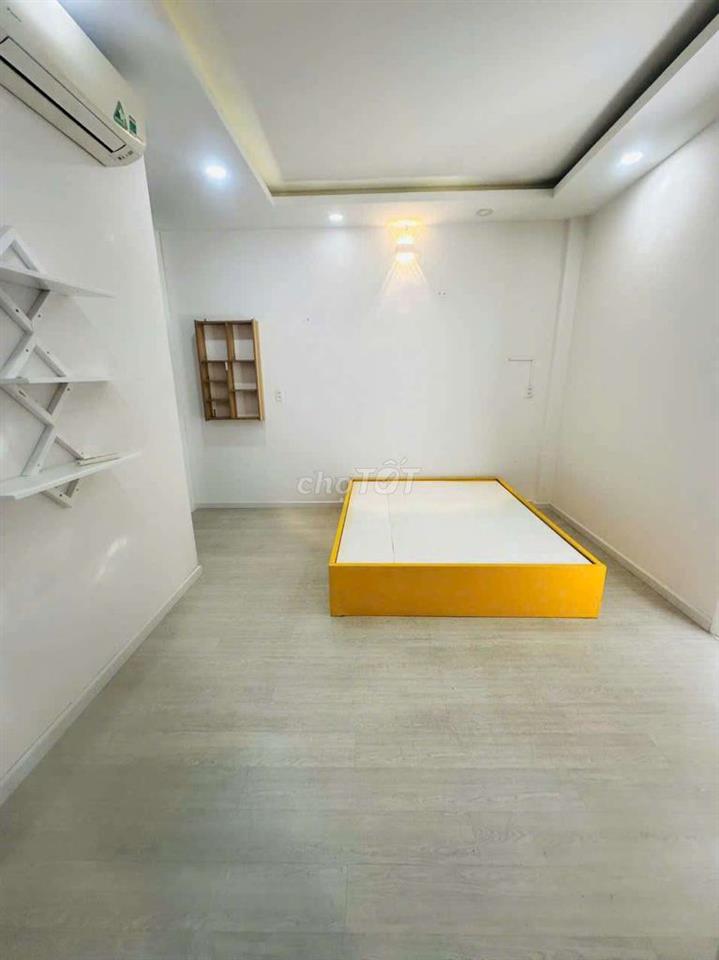 CHO THUÊ NHÀ GÓC 2MT KHU ĐỒNG BỘ DƯƠNG QUẢNG HÀM P6 5PN 6WC