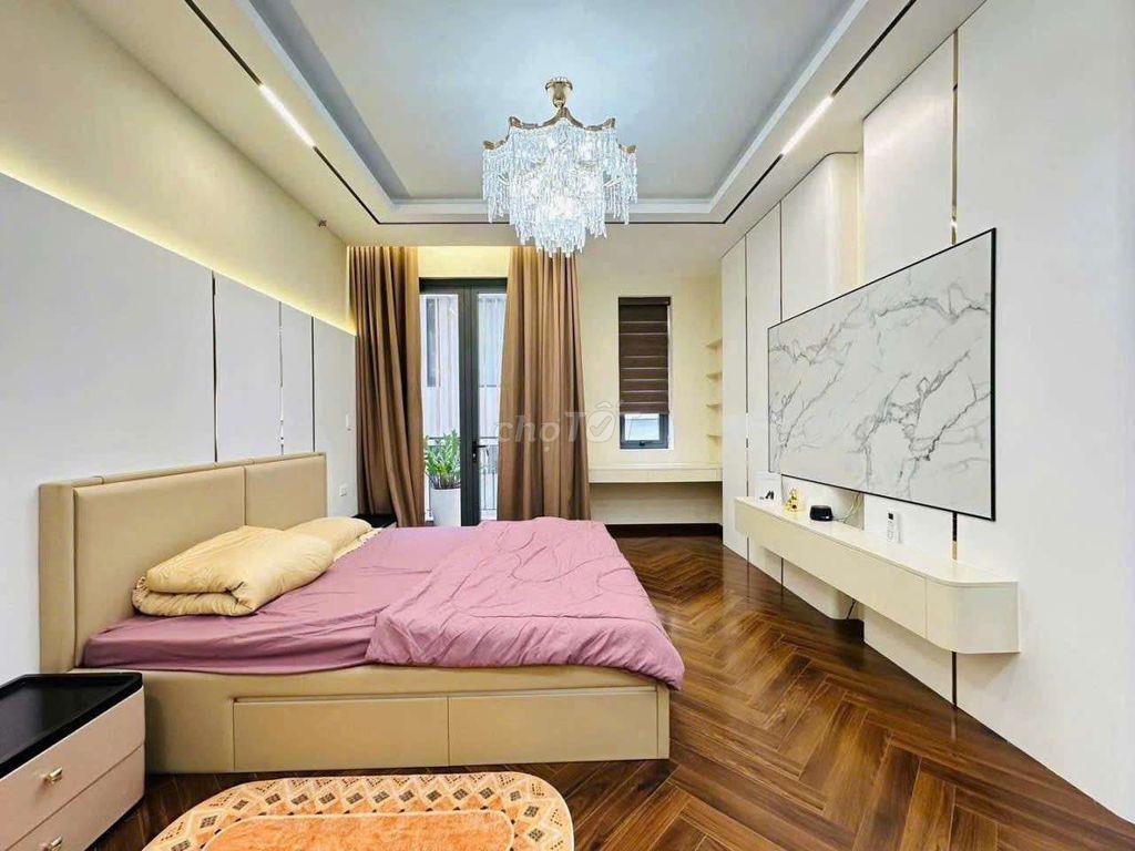 CHO THUÊ NHÀ FULL NỘI THẤT CÓ THANG MÁY 4PN 5WC THỐNG NHẤT P11