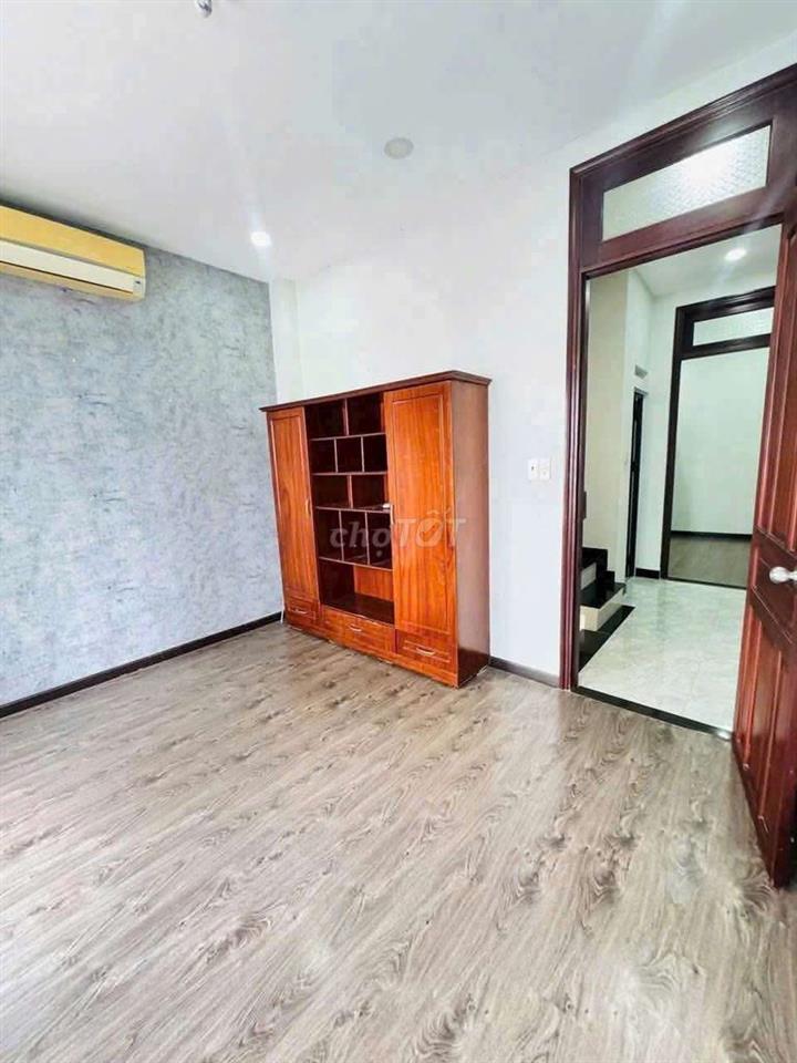CHO THUÊ NHÀ HẺM XE TẢI THÔNG 5PN 3WC DS28 P6 GÒ VẤP