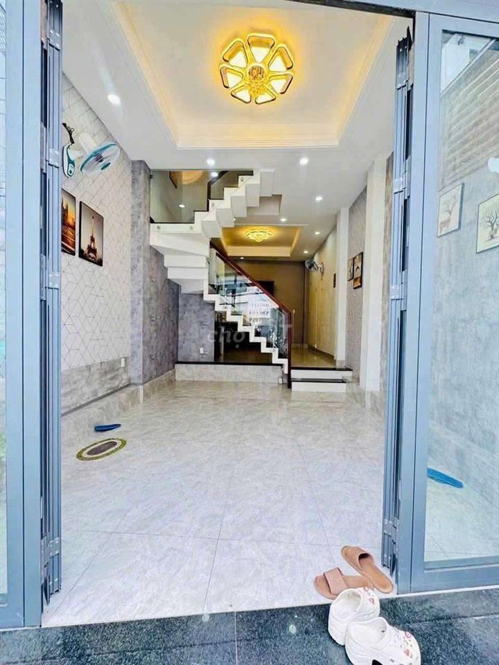 CHO THUÊ NHÀ HẺM XE TẢI THÔNG 5PN 3WC DS28 P6 GÒ VẤP