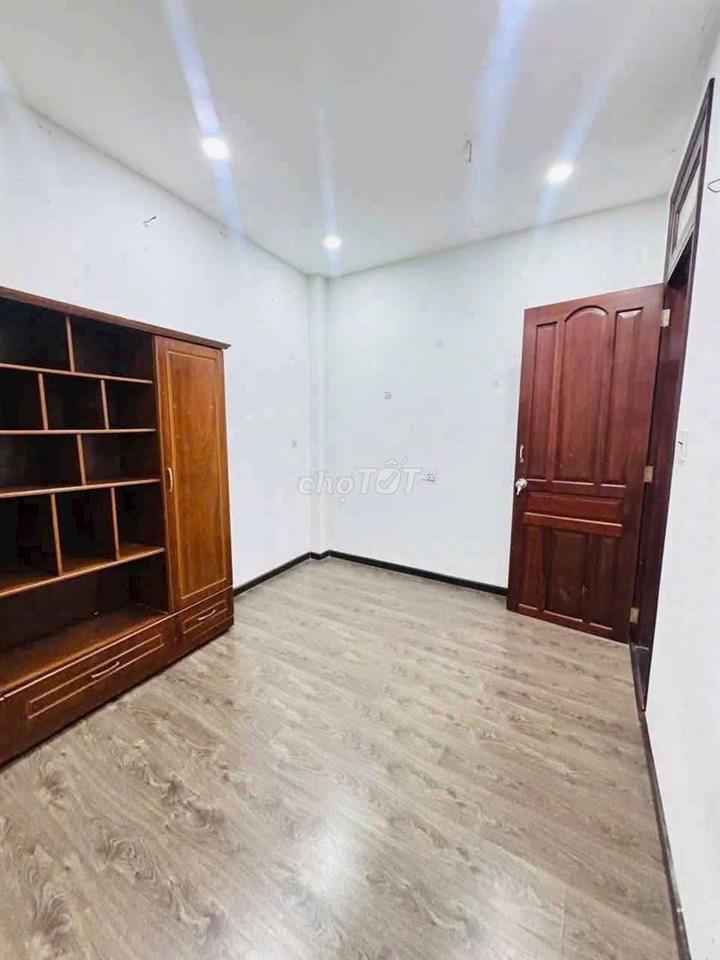 CHO THUÊ NHÀ HẺM XE TẢI THÔNG 5PN 3WC DS28 P6 GÒ VẤP
