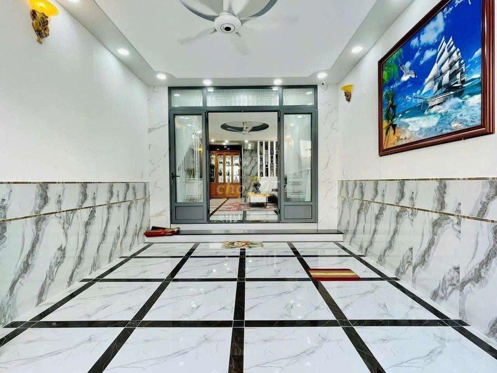 CHO THUÊ NHÀ FULL NỘI THẤT CÓ THANG MÁY 4PN 5WC MẲ TIỀN P11 GÒ VẤP