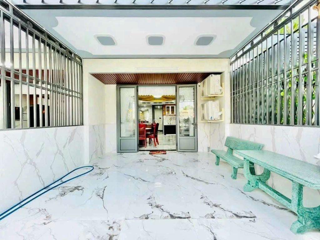 CHO THUÊ NHÀ FULL NỘI THẤT CÓ THANG MÁY 4PN 5WC MẲ TIỀN P11 GÒ VẤP