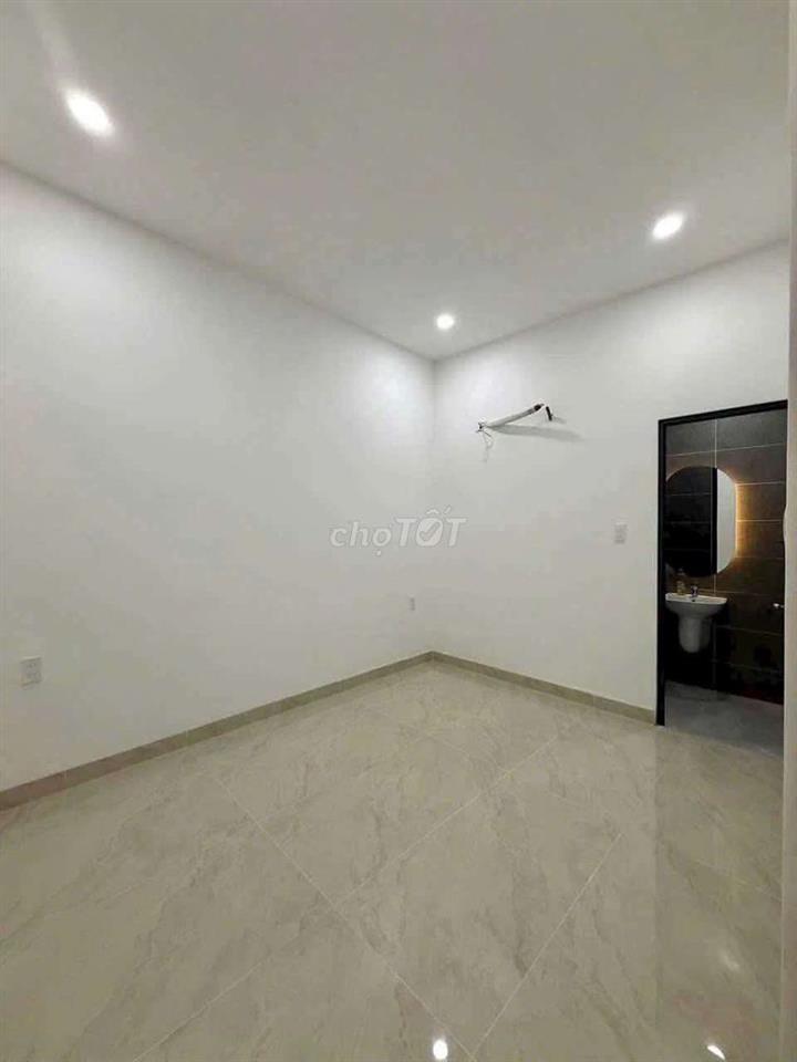 CHO THUÊ NHÀ HẺM XE TẢI THÔNG MỚI XÂY 2PN 2WC PHẠM VĂN CHIÊU P9