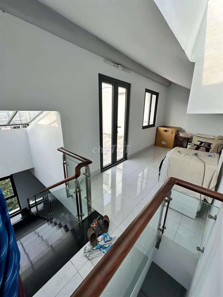 CHO THUÊ NHÀ FULL NỘI THẤT 2PN 3WC DS8 P11 GÒ VẤP