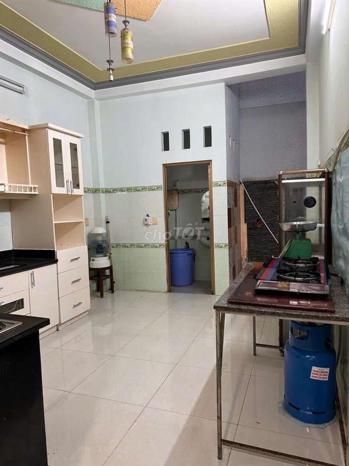 Chính chủ cho thuê nhà hẻm ô tô 4x14 đúc 3 lầu sân thượng
