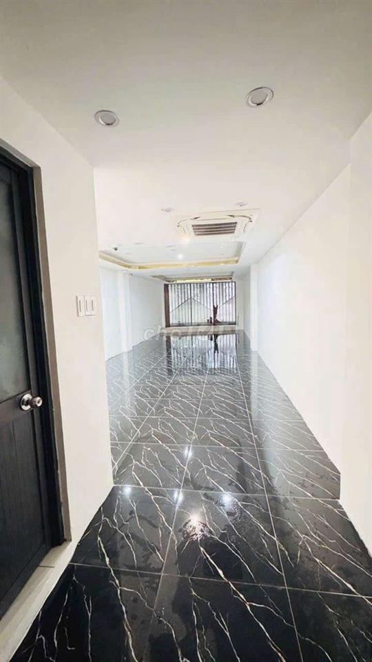 Cho thuê tòa nhà cao tầng ký hợp đồng lâu dài