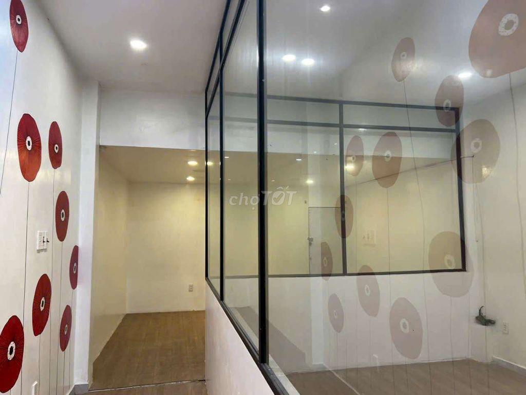 Chính chủ cho thuê nhà Mặt tiền đường. 5x20  mua bán sầm uất