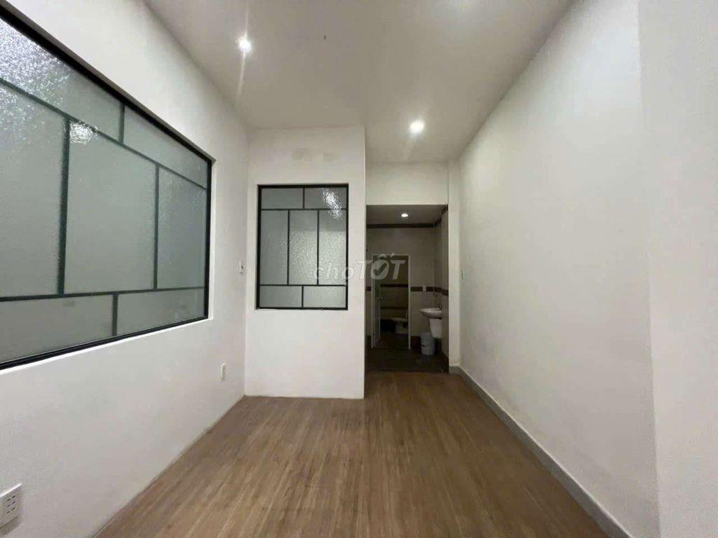 Chính chủ cho thuê nhà Mặt tiền đường. 5x20  mua bán sầm uất