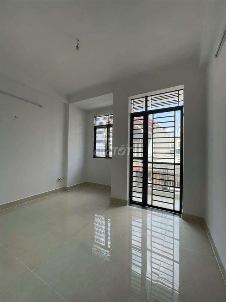 Chính chủ bán nhà 4x13 đúc 3 lầu hẻm ô tô