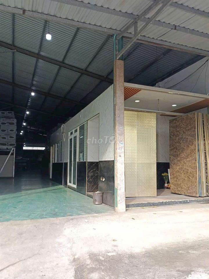 Cho thuê kho 1200m.Đường xe container. mặt tiền đường lê văn khương