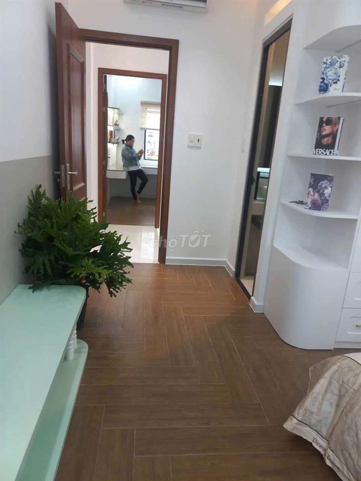 Chính chủ bán nhà mới xây dựng đẹp tặng full nội thất