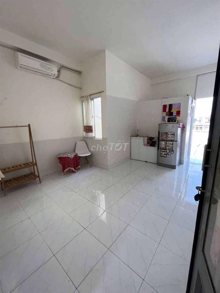Chính chủ bán nhà 4x24 đút 4 tấm. đang cho thuê CHDV 40tr.