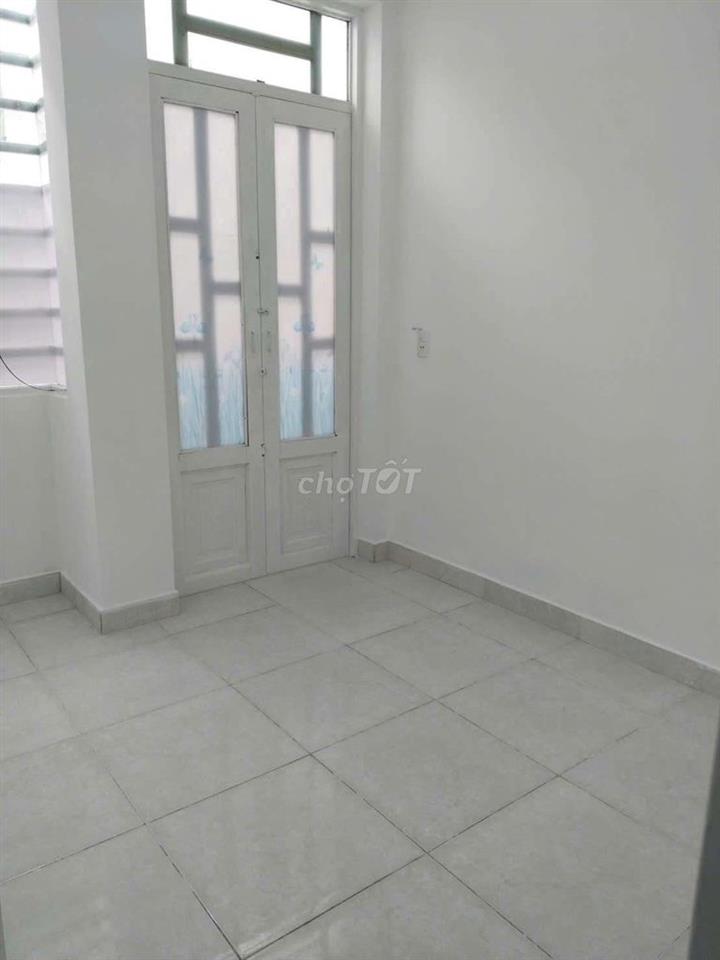 Chính chủ cho thuê 7tr nhà 3,5x14 duc 1 lầu. 3 phòng ngủ