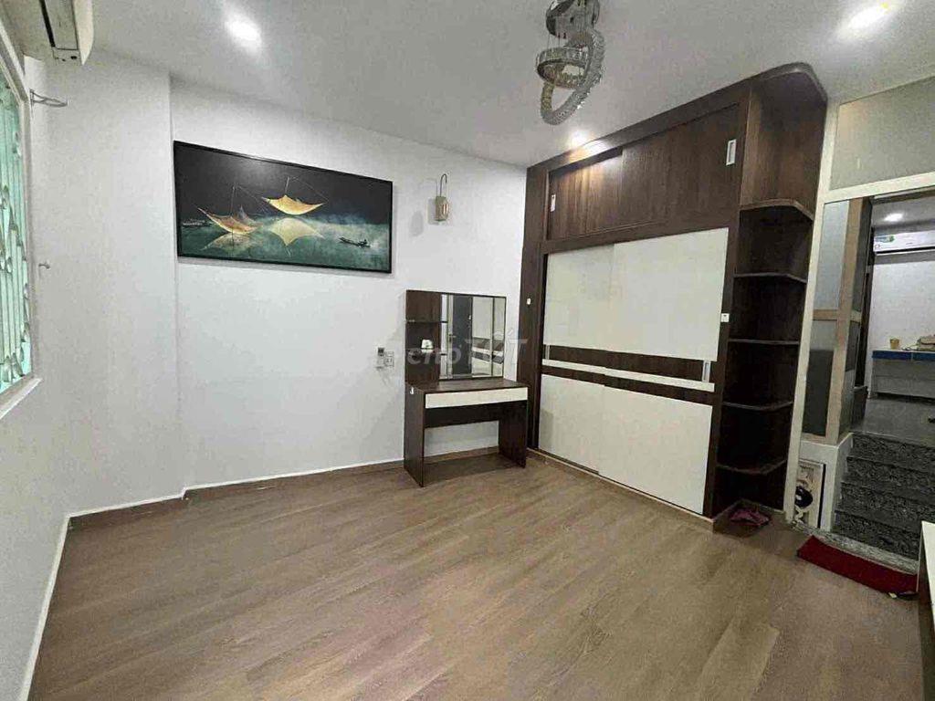 Cho Thuê Nhà 35m2 2Lầu 3Pn Có Nội Thất Hẻm 1/Nguyễn Công Hoan