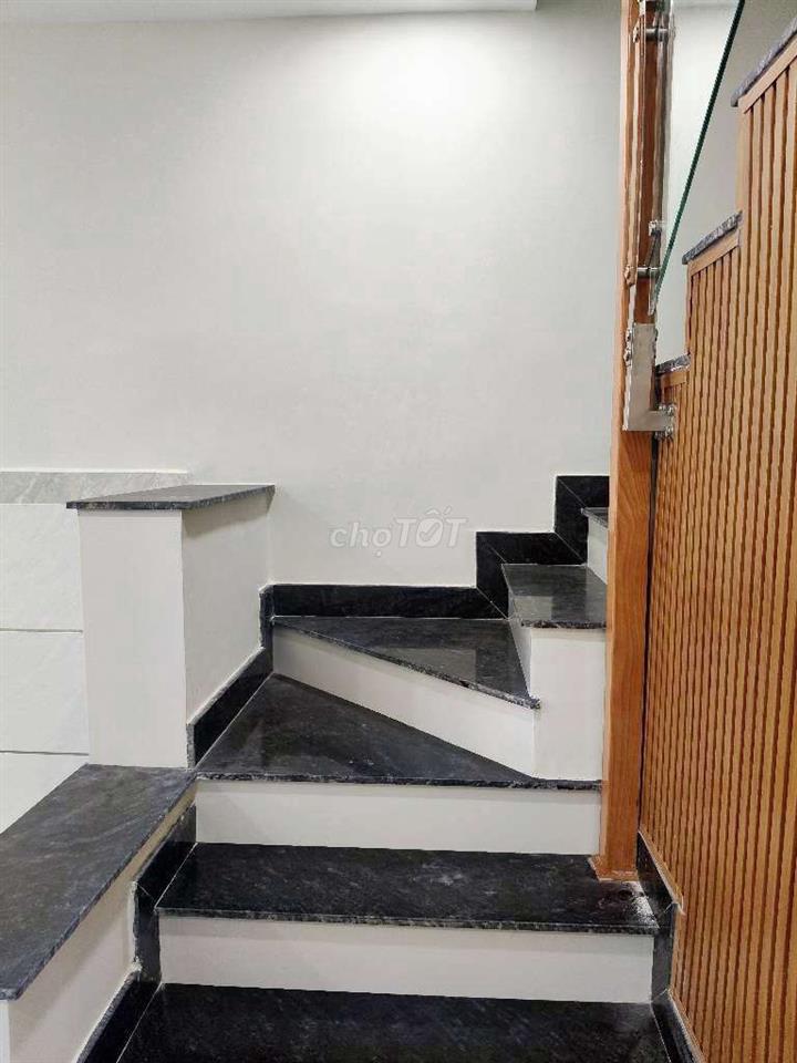 MẶT TIỀN KINH DOANH, ĐỐI DIỆN KDC PICITY, Q12, 66M2, 2 TẦNG, HƠN 5 TỶ.