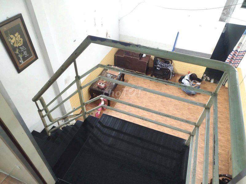 NHÀ CẤP 4 SÁT HẺM XE TẢI THÔNG - QUANG TRUNG, GÒ VẤP #96177304