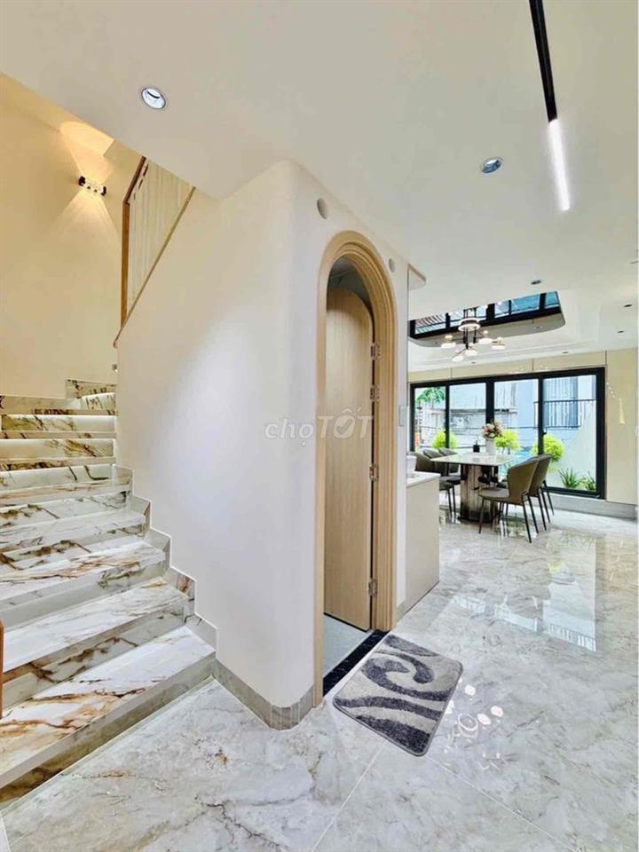Nhà Mới quang trung  - xe hơi vào tận nhà  —  50m2 -  5tầng
