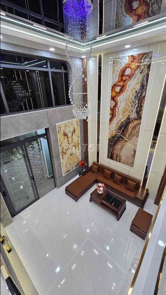 nhà quang trung tặng nội thất cao cấp .5tầng .70m2