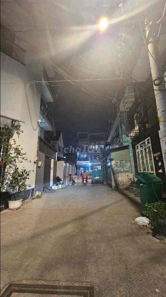 nhà quang trung tặng nội thất cao cấp .5tầng .70m2