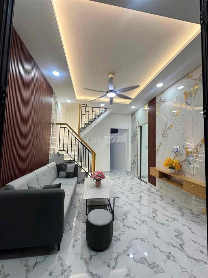 nhà quang trung .gần ngã 5 chuồng cún 35m2 2 tầng chỉ 2ty