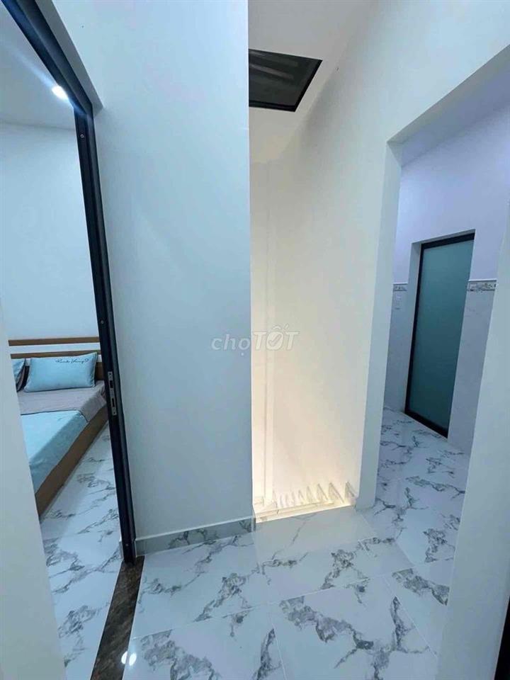 nhà quang trung .gần ngã 5 chuồng cún 35m2 2 tầng chỉ 2ty