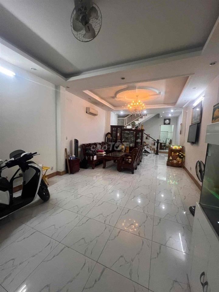 Cần bán nhà khu đô thị nhộn nhịp