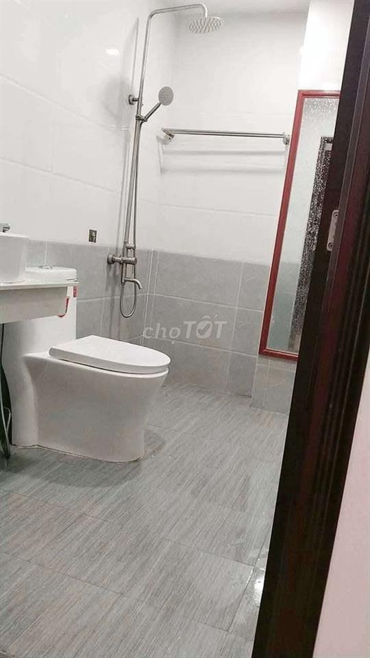  bán 15p CHDV đường thông xe hơi 
