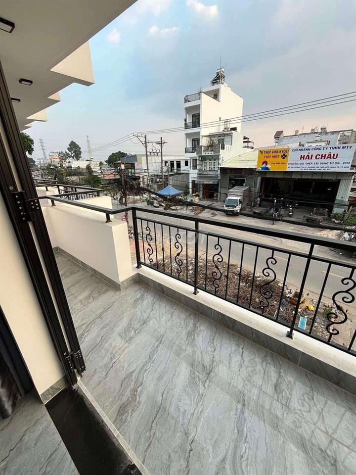 Nhà mới đẹp,Mt Đường 7pn 7wc 