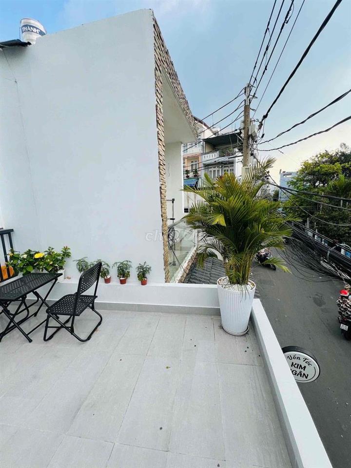 Nhà bán đường Nguyễn Văn Lượng, hẻm xe hơi thông tứ tung