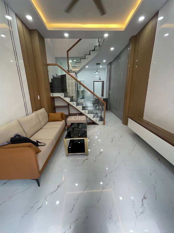 THÂN GỬI HH 1% AC Đường số 8 hẻm 1 trục thông 3 pn 3 wc full nội thất