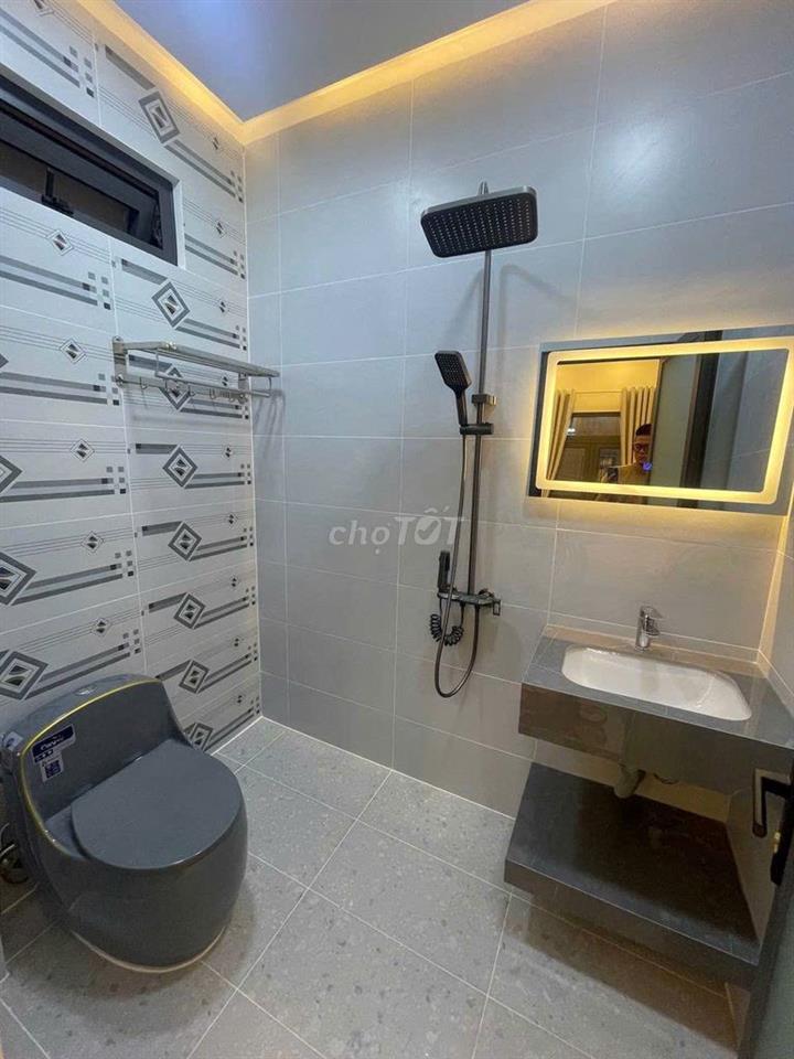 thân gửi ace hh1% ngay cv gia định sát sân bay