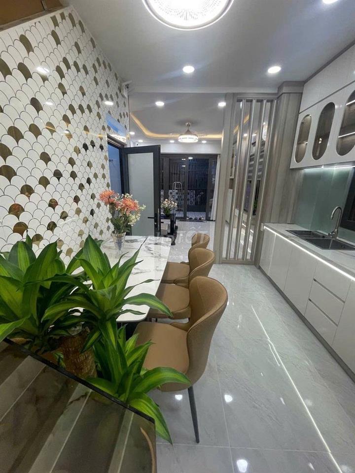thân gửi ace hh1% ngay cv gia định sát sân bay