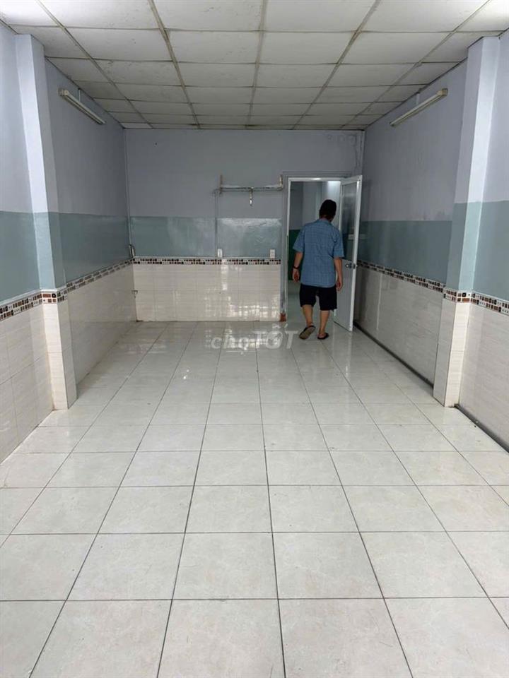 lý thường kiệt sát trường dh cn4 dt (3.6x20m) 1 trêt lửng hẻm thông 