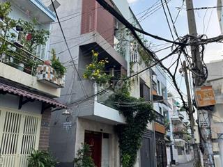 sát công viên gia định dt (4x15m) 1 trệt 2 lầu st 4pn hẻm xe hơi 