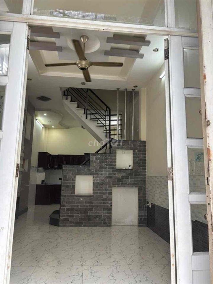hẻm 1 trục xe hơi hồng lạc dt (3.8x12m) 1 tr 2 lầu