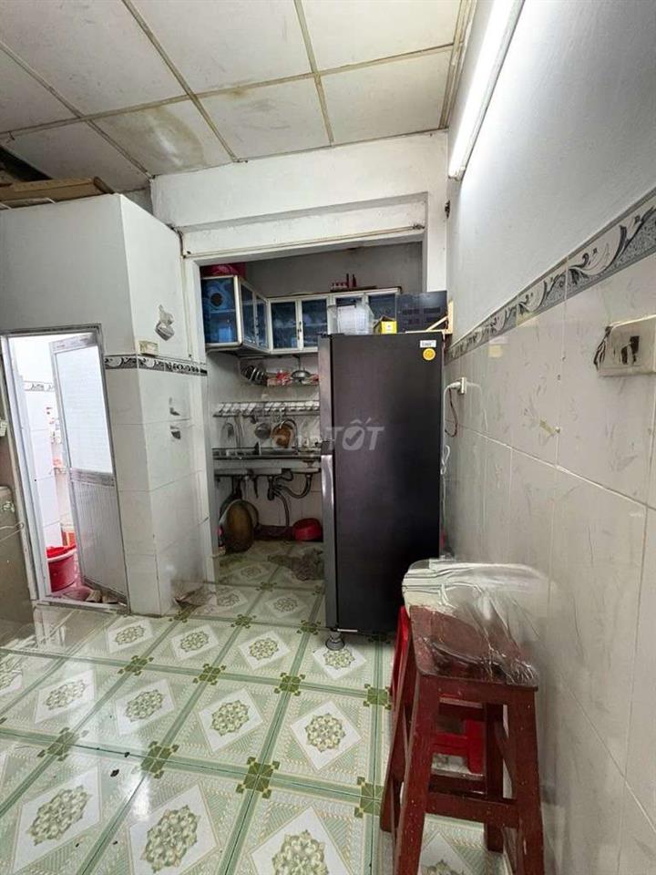HIẾM HẺM XE HƠI , 49M CHIT NHỈNH 3 TỶ 1 TRỆT 1 LẦU BTCT KHU YÊN TĨNH 
