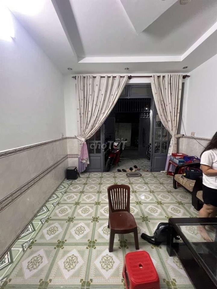 HIẾM HẺM XE HƠI , 49M CHIT NHỈNH 3 TỶ 1 TRỆT 1 LẦU BTCT KHU YÊN TĨNH 