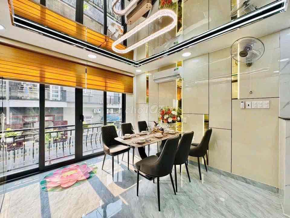 Nhà Đẹp - Gara ÔTô -Thang Máy -Sổ Hồng Riêng - Full nội thất – 8 Tỷ TL