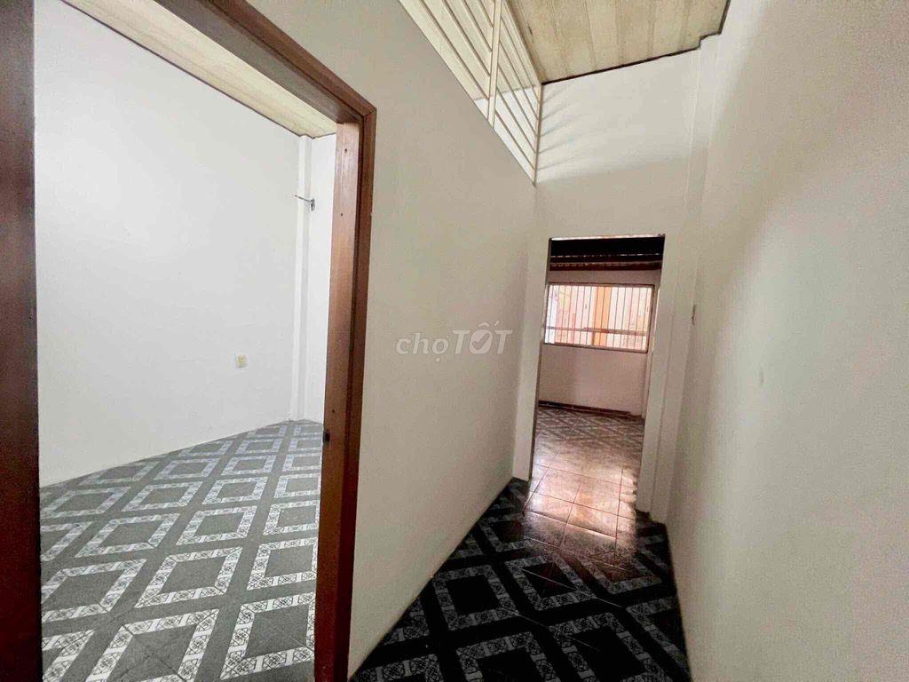 Bán nhà 1 lầu( 4m x16m ) Hẻm 6m thông xe hơi,3pn.2wc