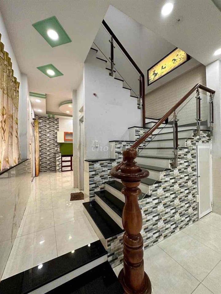 Bán nhà 2 mặt hẻm pvc, 4x17,6m, thu nhập 13,5 triệu/th:chỉ 4.75tỷ