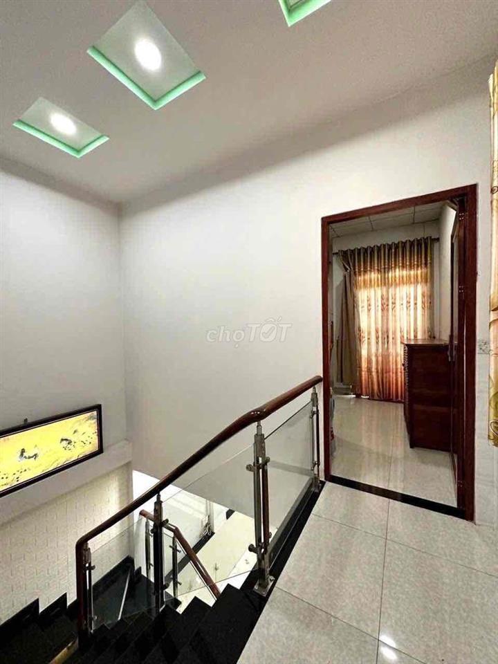 Bán nhà 2 mặt hẻm pvc, 4x17,6m, thu nhập 13,5 triệu/th:chỉ 4.75tỷ