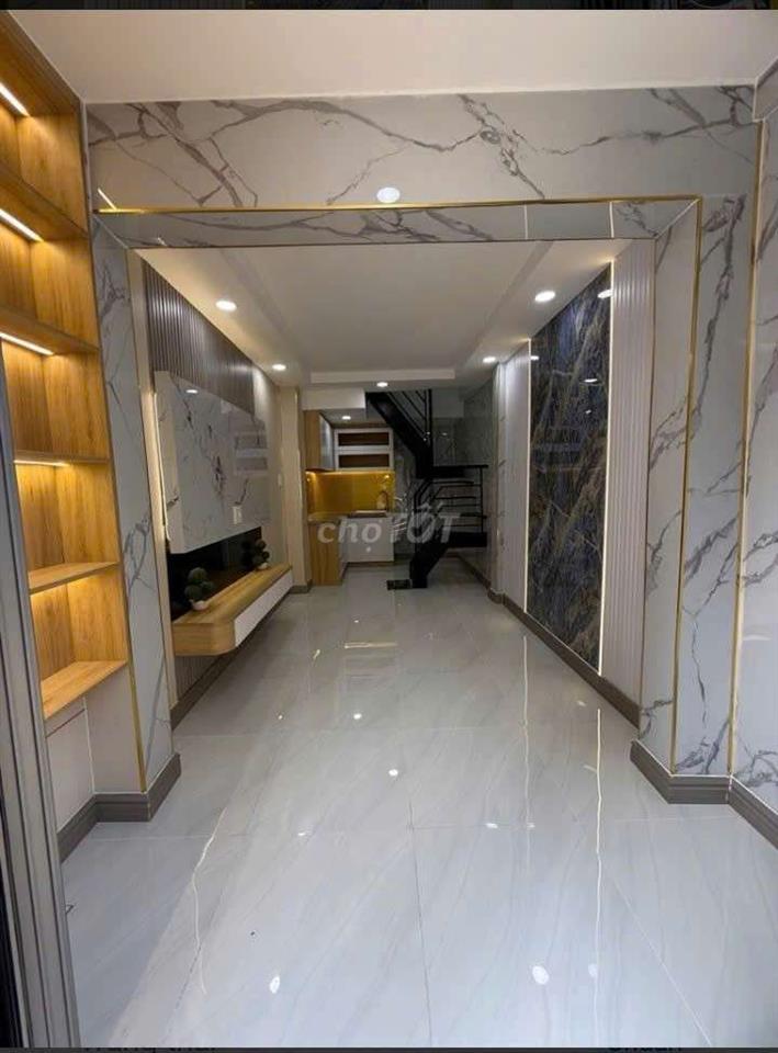 HƠN 2 TỶ NHÀ MẶT TIỀN HẺM LÊ ĐỨC THỌ THÔNG KINH DOANH ĐA NGÀNH.