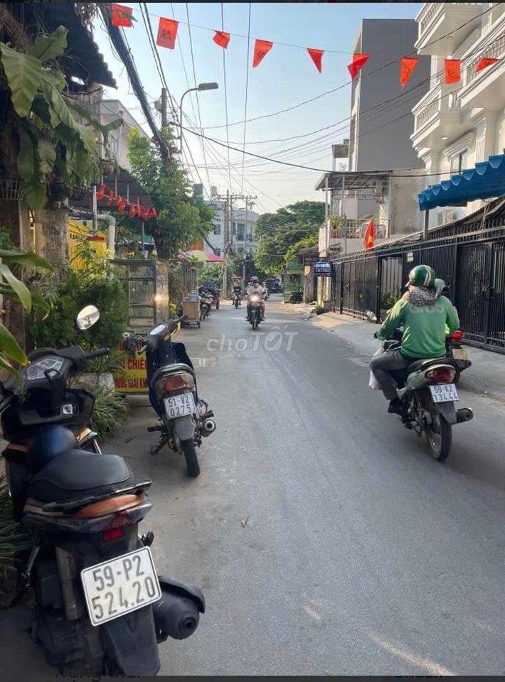 NHÀ NGUYỄN VĂN LƯỢNG GÒ VẤP SÁT LOTTE,68M²,SÁT HXH 30M,TIỆN XÂY MỚI