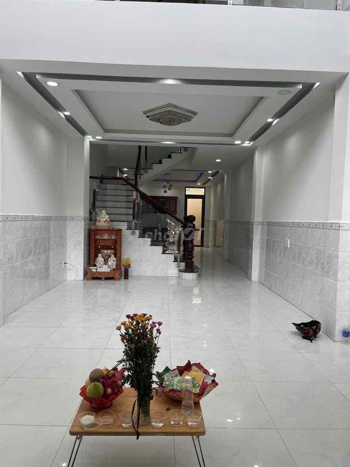 Bán nhà MT đường nội bộ Quang Trung