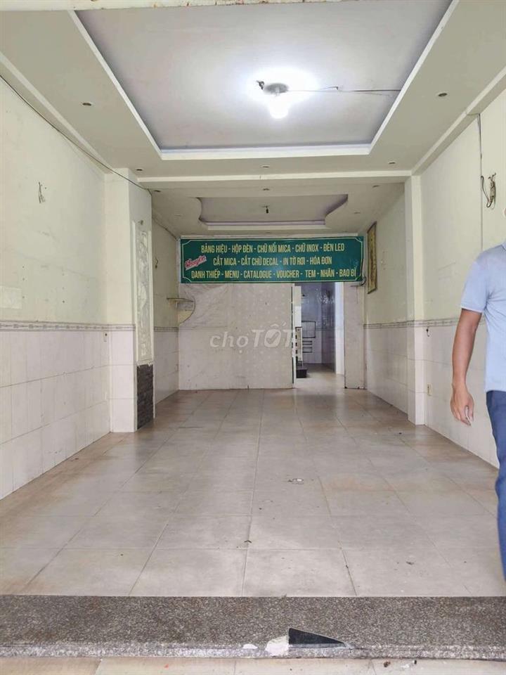 Nhà mặt tiền buôn bán Phạm Văn Bạch đt 4x25m đúc lững